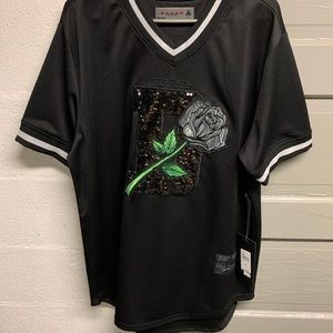 NEW WITH TAGS- Mens Black Pyramid Jersey
Size- XL 
$35.00 OBO